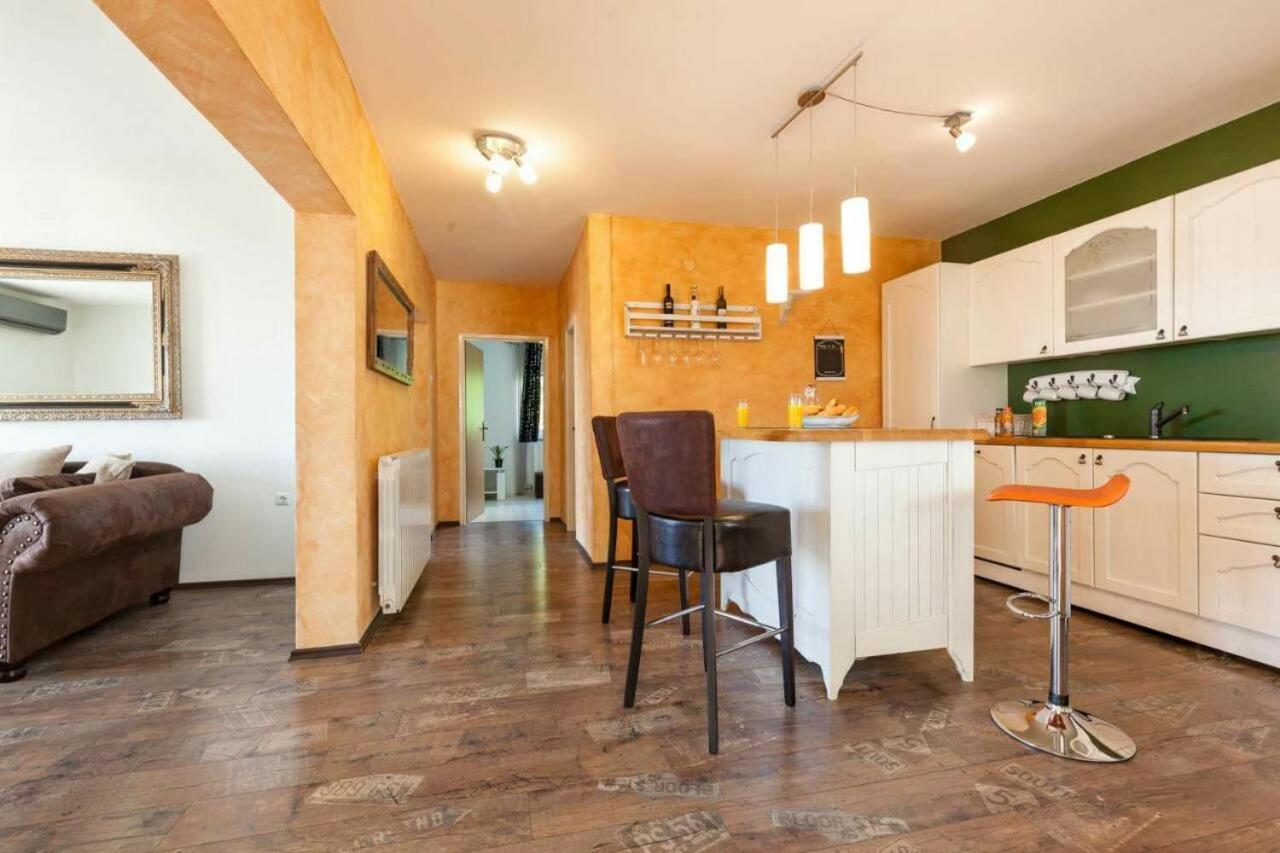 Becks Apartment Rijeka Bagian luar foto